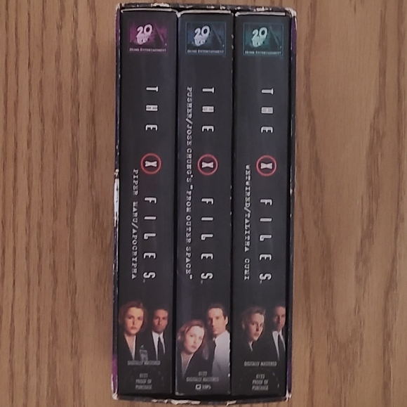 Vintage VHS 📼 Tapes X-Files Episodes - Picture 1 of 14